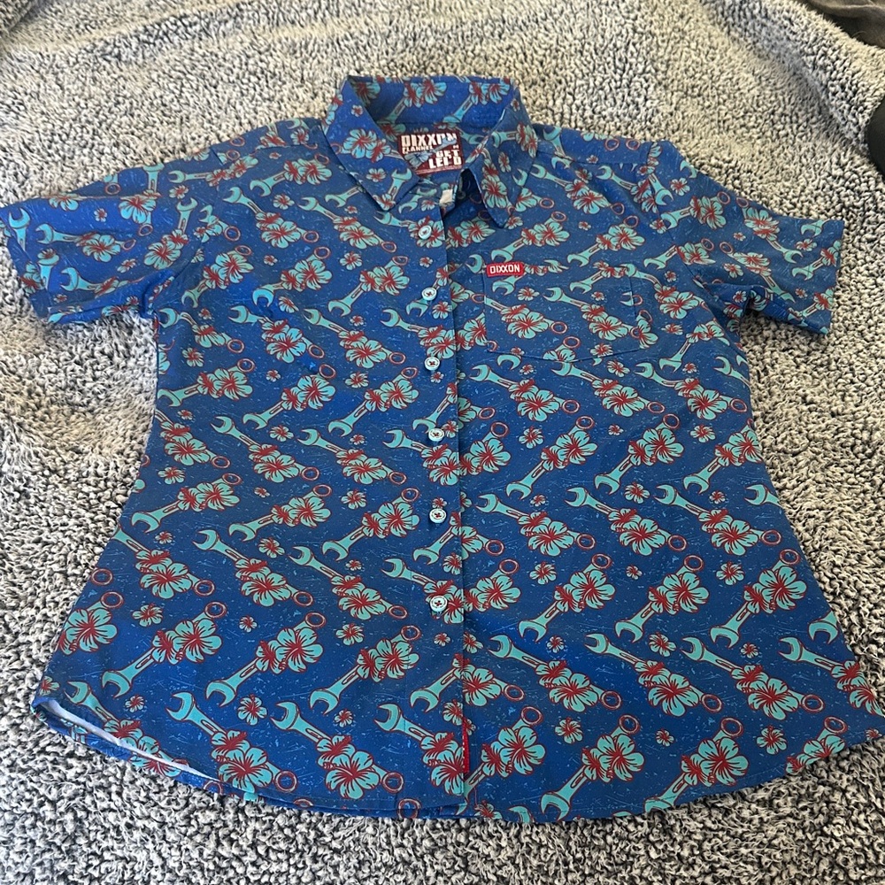 DIXXON Women’s GET LEI’D Party Shirt - Size Medium